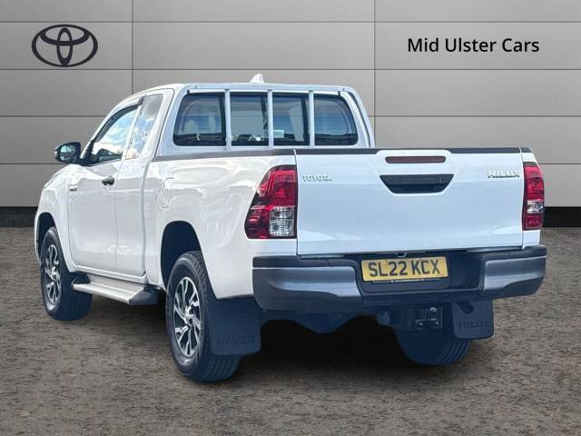 2022 Toyota Hilux Active Extra Cab Pick Up 2.4 D-4D
