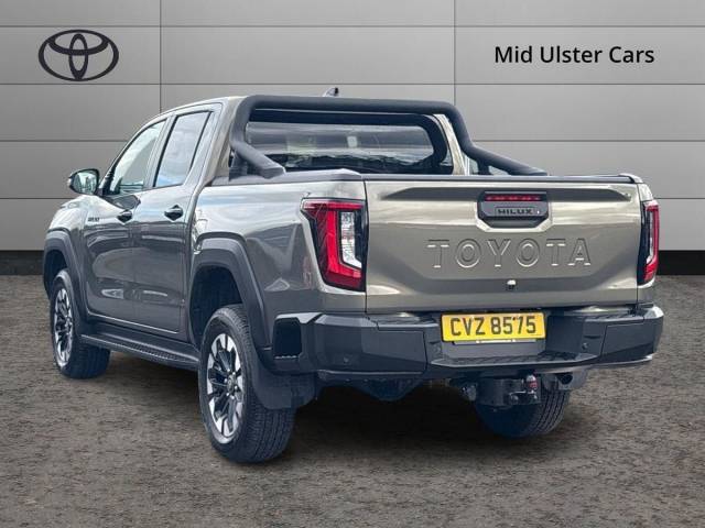 2026 Toyota Hilux Invincible D/Cab Pick Up 2.8 D 48V Auto