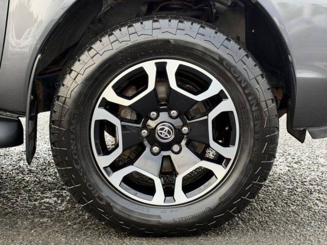 2022 Toyota Hilux Invincible D/Cab Pick Up 2.4 D-4D