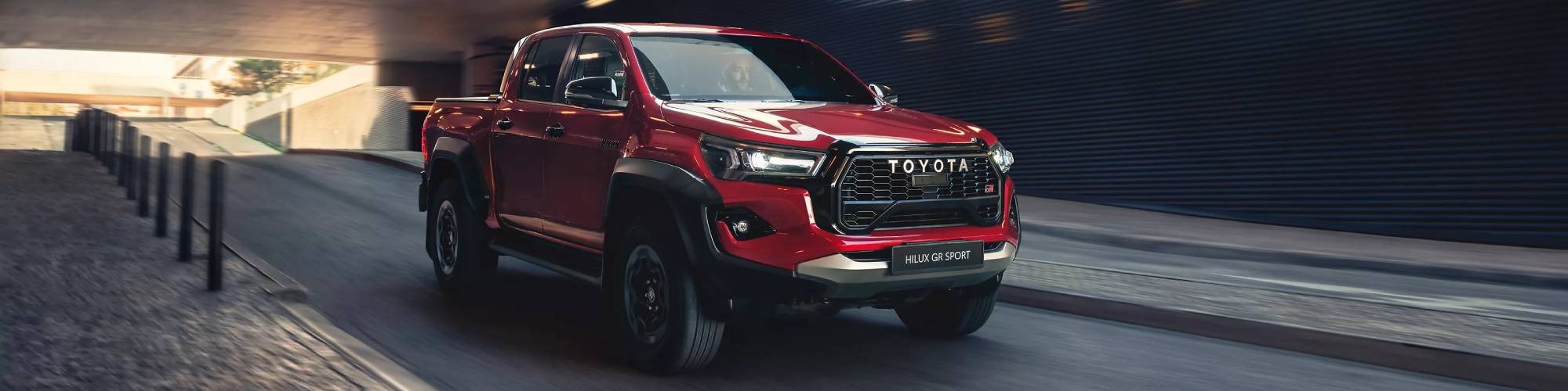 toyota-vans hilux Banner