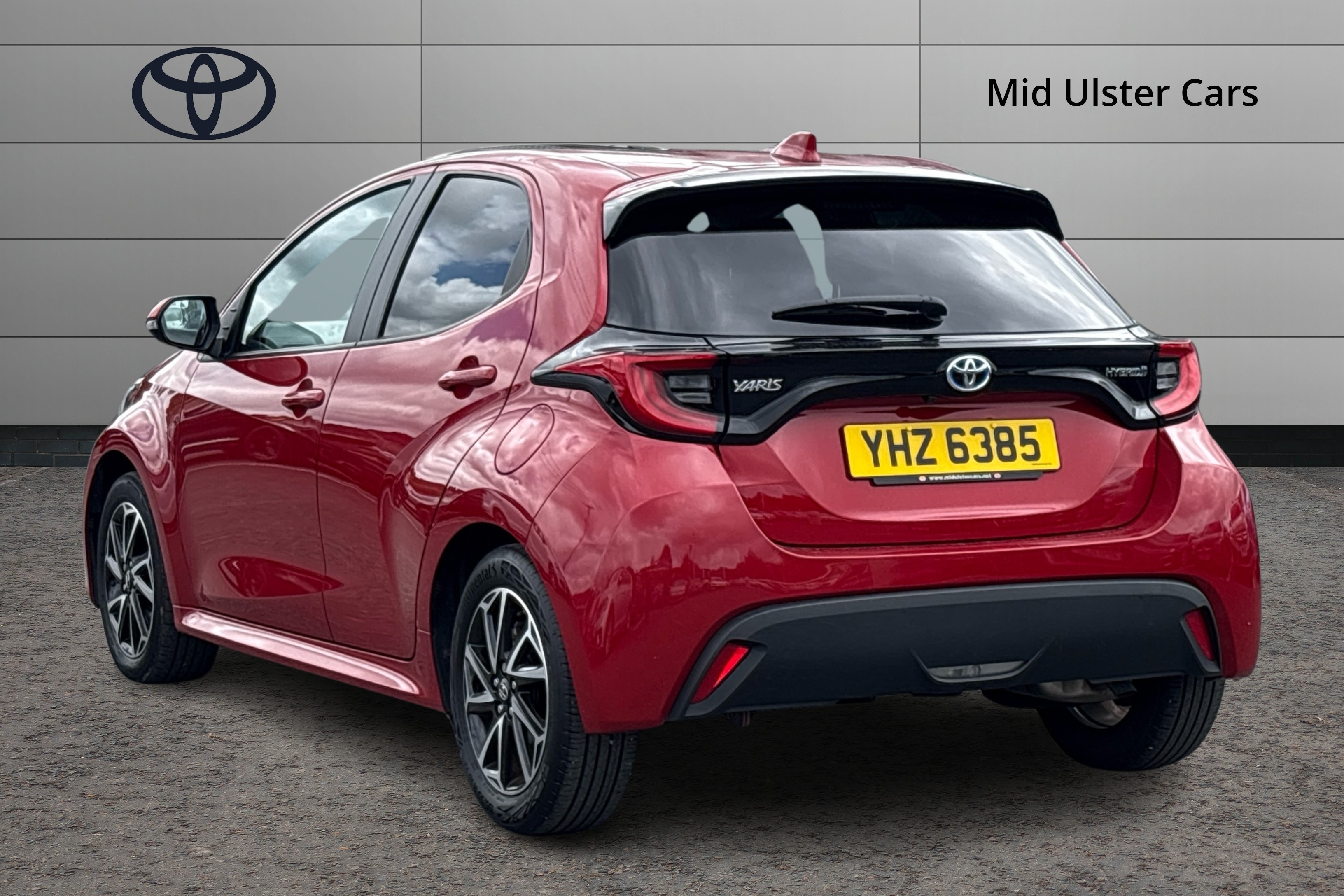 2022 Toyota Yaris 1.5 VVT-h Design