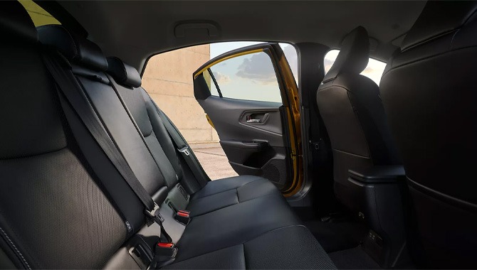 Toyota Prius Plug-in Hybrid - Interior