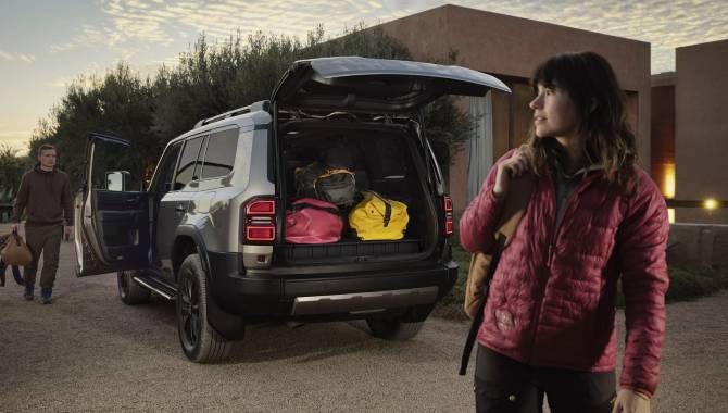 Toyota Land Cruiser - Interior