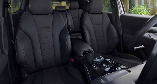 Toyota Urban Cruiser - Interior